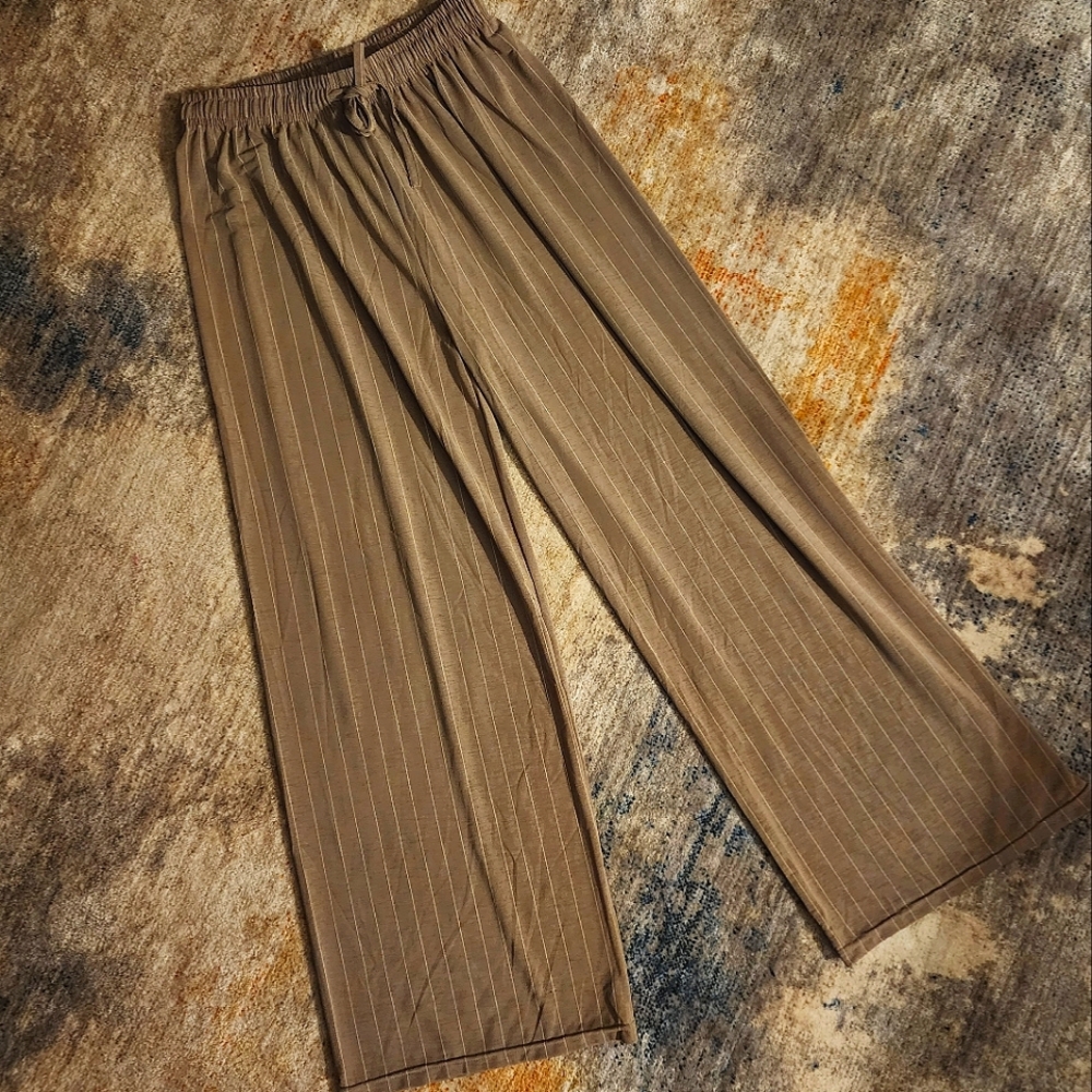 Pinstripe Wide Leg Pull On Pants